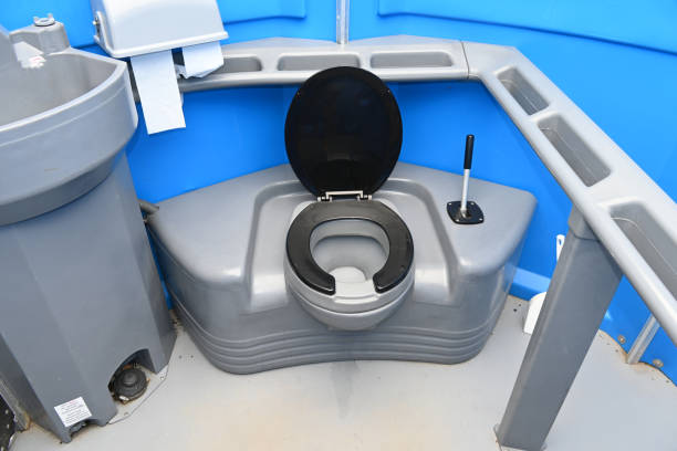Best Portable restroom trailer rental  in Eureka, MT